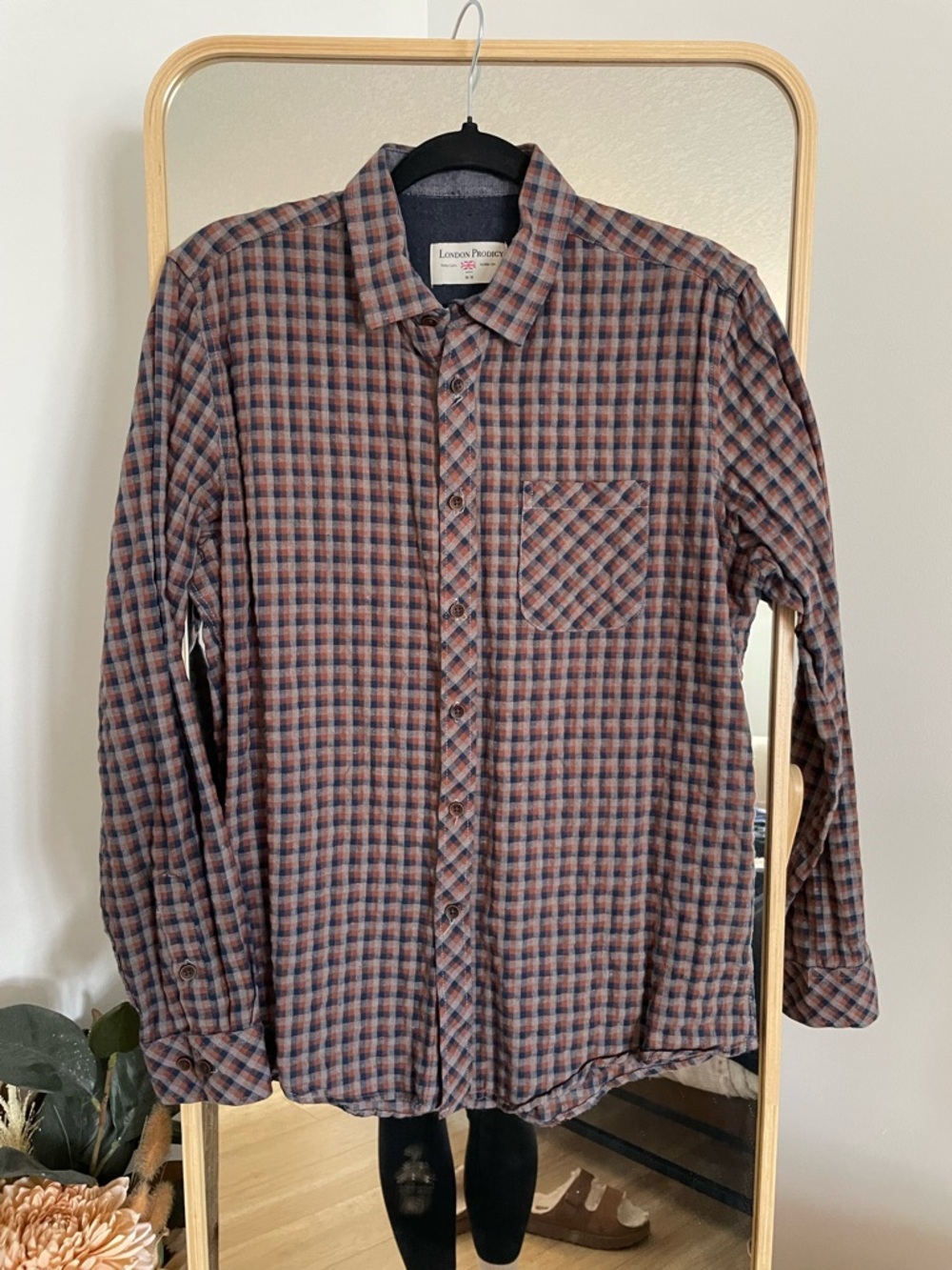 Men's Long-Sleeve Plaid Button-Down Shirt in Brown and Blue